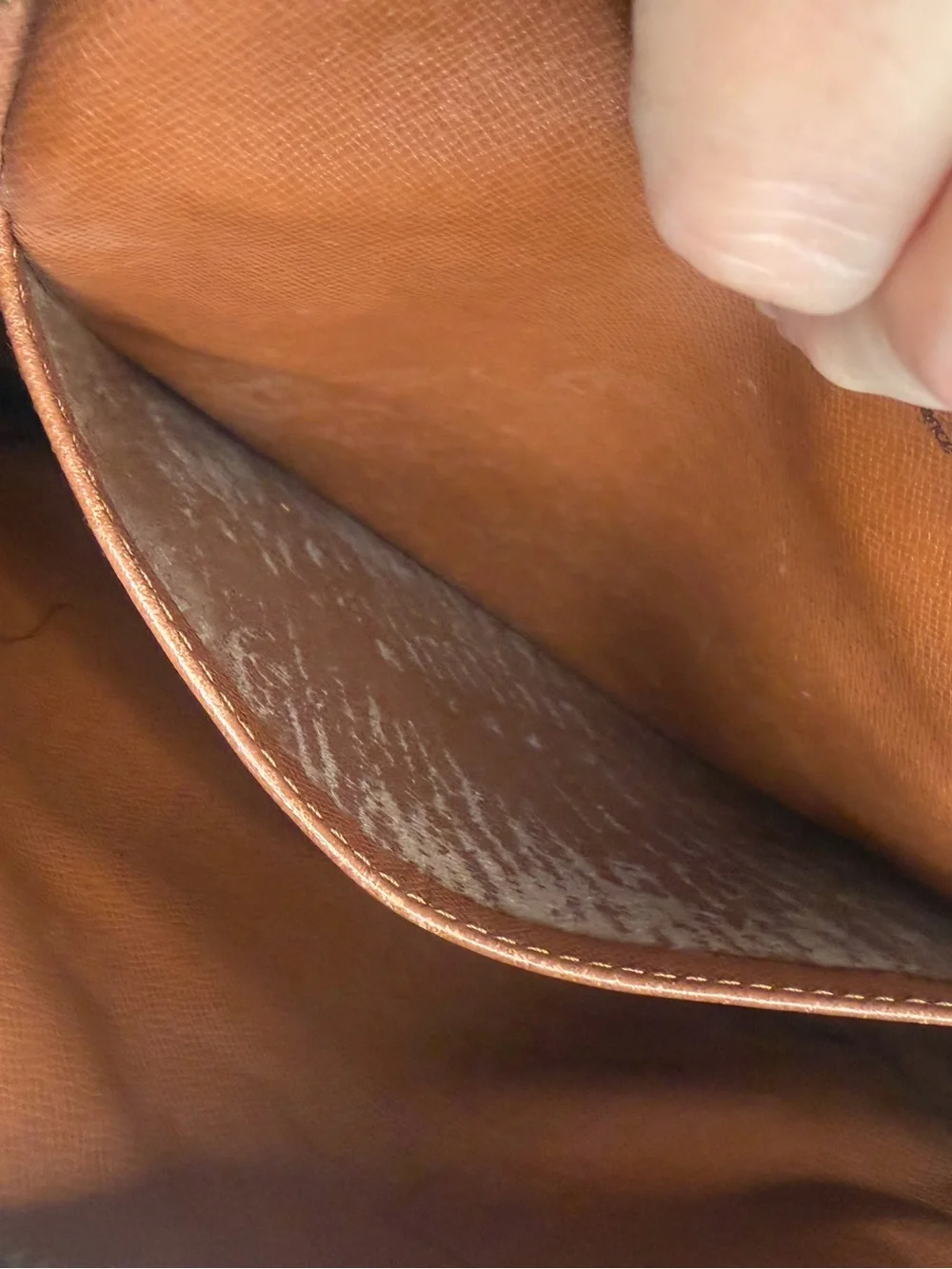 Authentic Louis Vuitton Danube MM size crossbody (vintage)